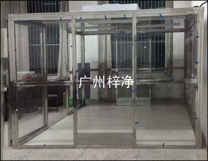 使用百級潔凈棚比較多的客戶，會選用千級潔凈棚，或萬級潔凈棚，少量客戶會選用百級或萬級。