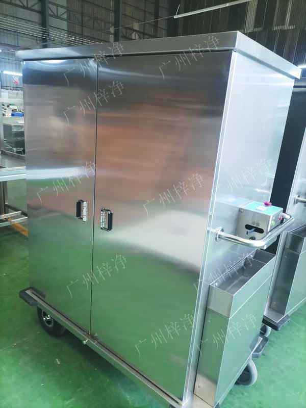 密閉式滅菌器械物品電動轉(zhuǎn)運(yùn)車采用304拉絲不銹鋼板面板厚度：≥1.2mm,表面作拉絲亞光處理。